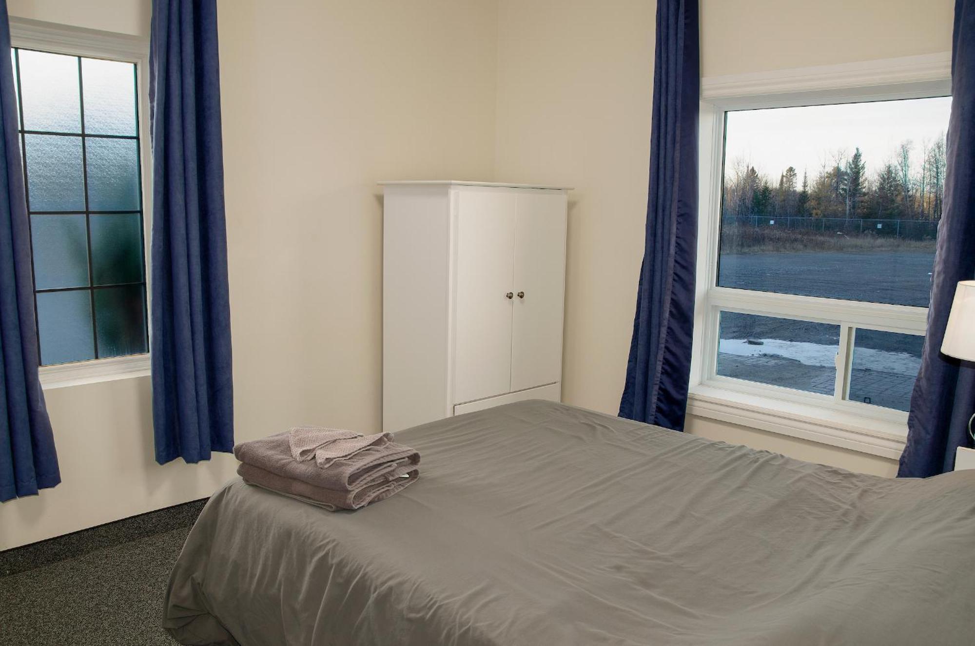 Prospectors Inn Kirkland Lake Esterno foto